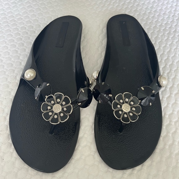 BCBG plastic sandals - Picture 2 of 3